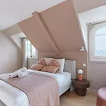 Grand Duplex - Arc De Triomphe