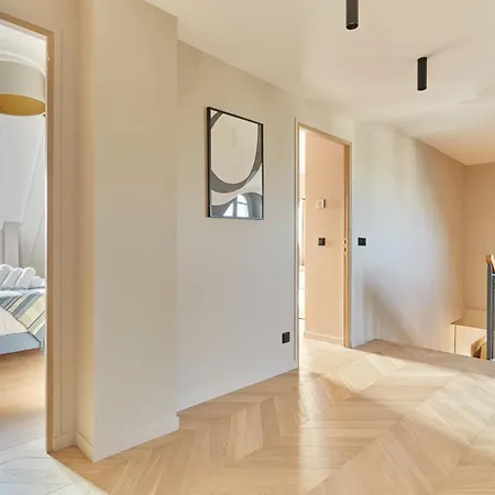 Grand Duplex - Arc De Triomphe Apartment