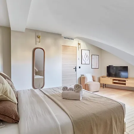 Grand Duplex - Arc De Triomphe Apartment Paris